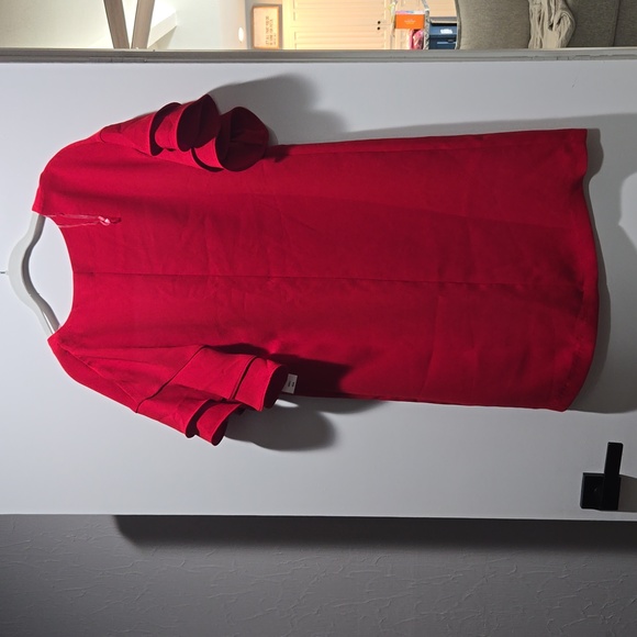 Small new red dress - Picture 5 of 5